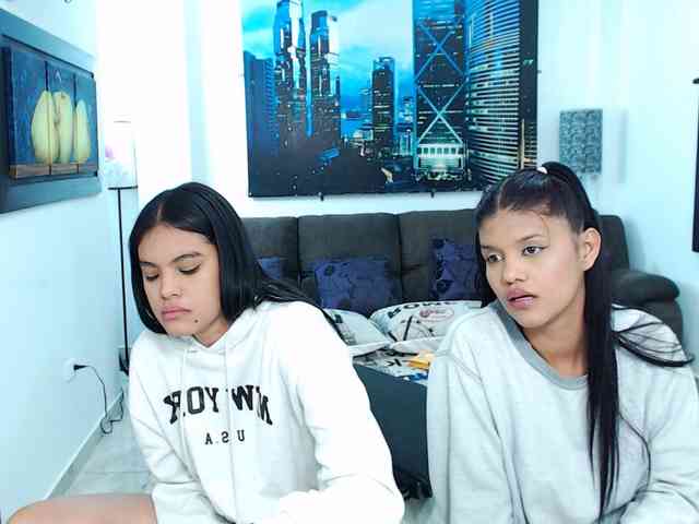 KendraAndMishel webcam