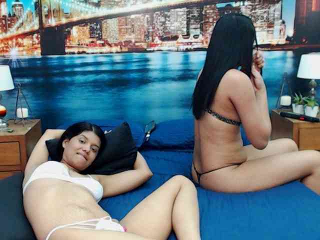 KendraAndMishel webcam