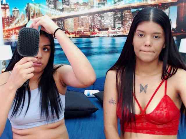 KendraAndMishel webcam