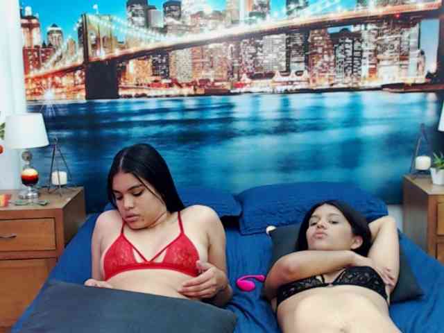 KendraAndMishel webcam