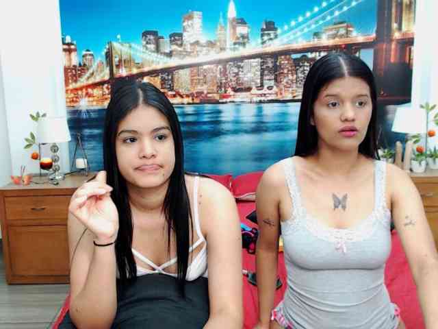 KendraAndMishel webcam