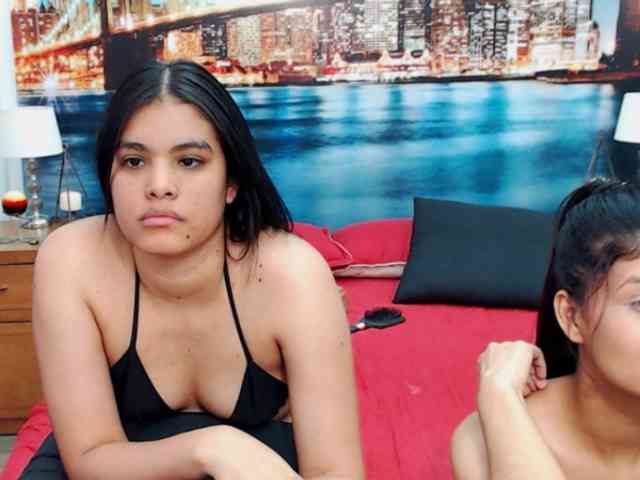 KendraAndMishel webcam