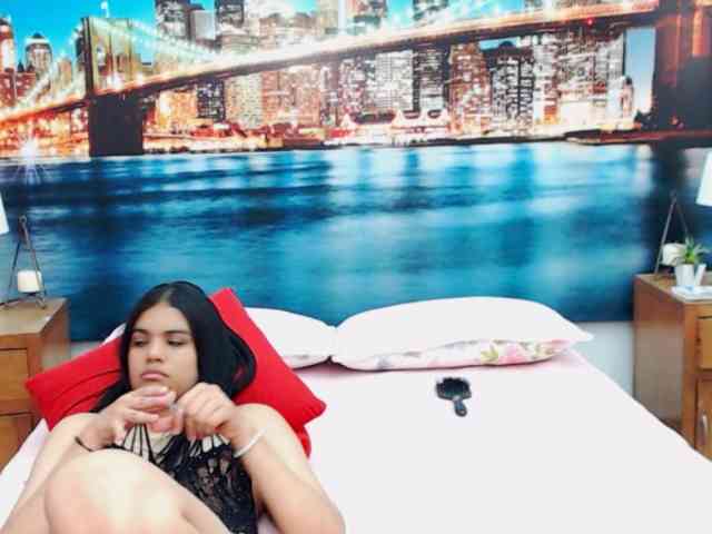 KendraAndMishel webcam