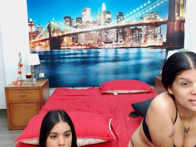 KendraAndMishel webcam