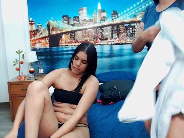 KendraAndMishel webcam