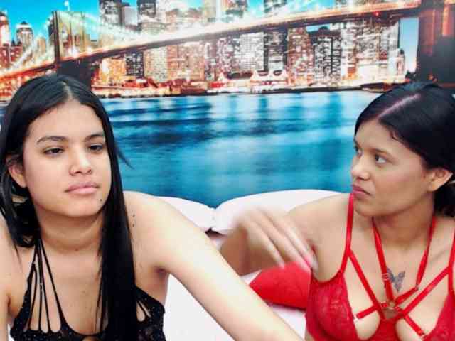 KendraAndMishel webcam