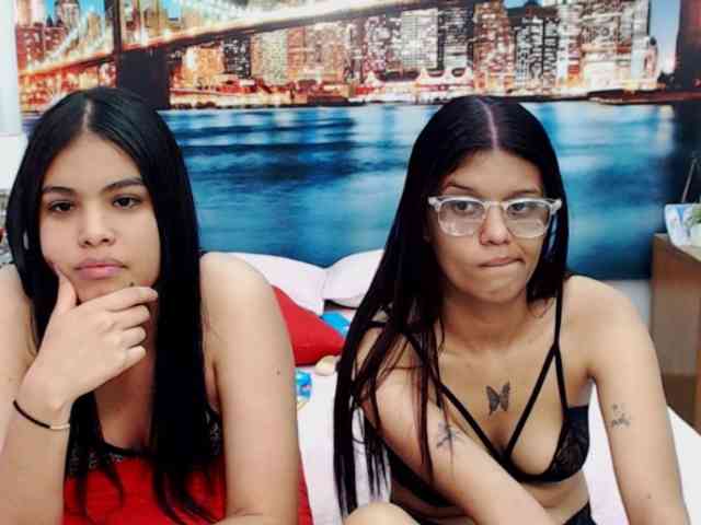 KendraAndMishel webcam