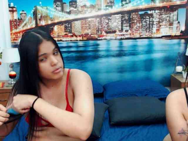 KendraAndMishel webcam