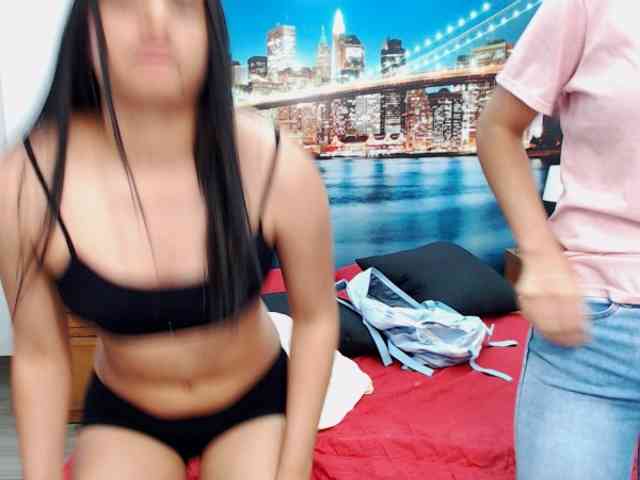 KendraAndMishel webcam