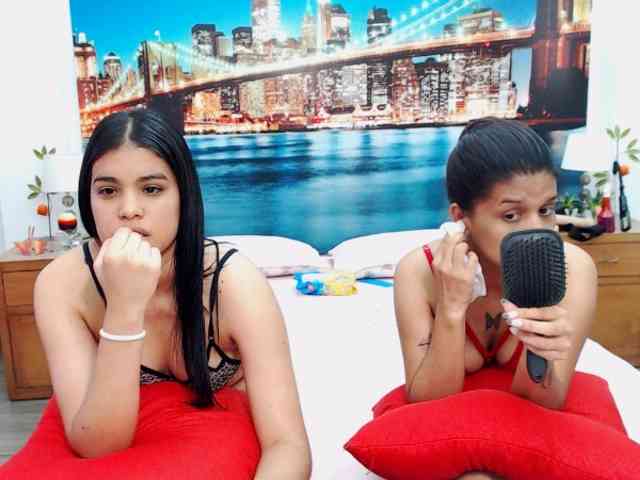 KendraAndMishel webcam