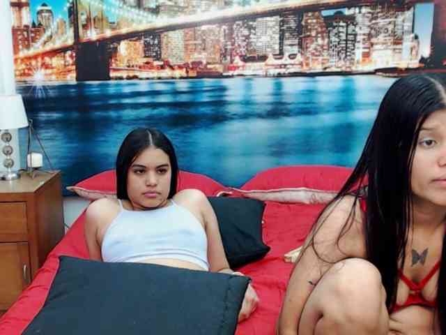 KendraAndMishel webcam