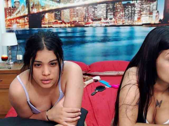 KendraAndMishel webcam