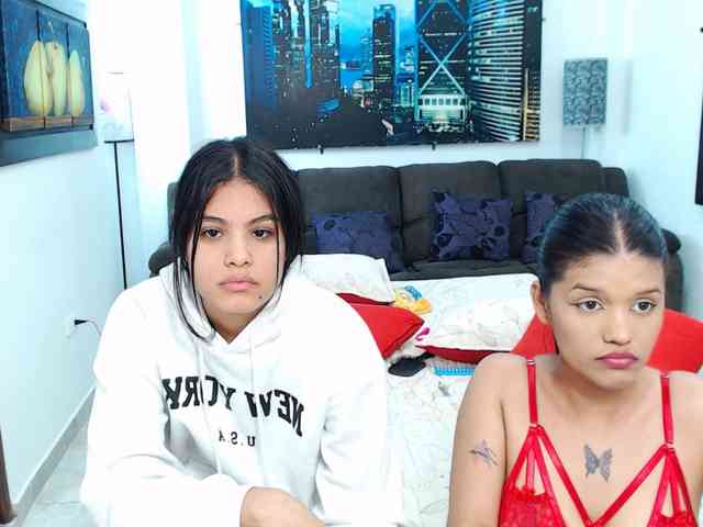 KendraAndMishel webcam