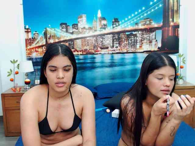 KendraAndMishel webcam