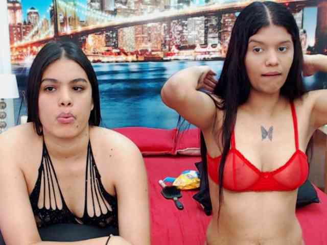 KendraAndMishel webcam