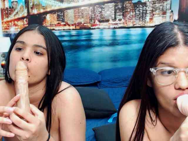 KendraAndMishel webcam