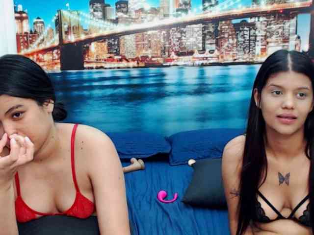 KendraAndMishel webcam