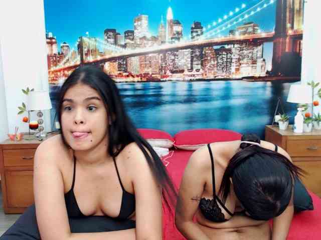 KendraAndMishel webcam