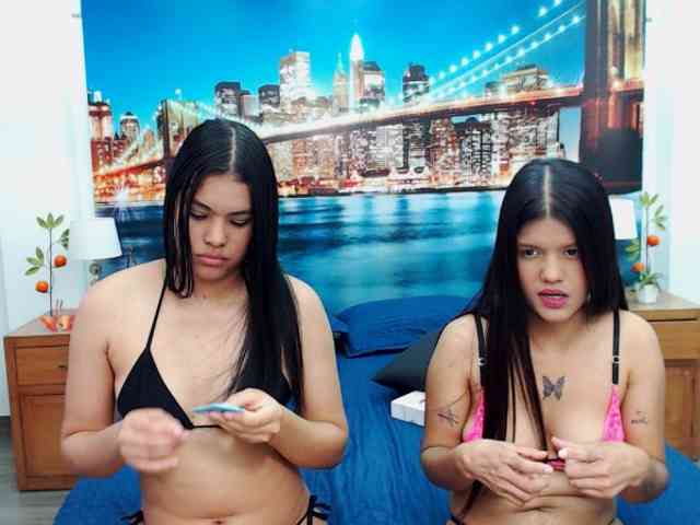 KendraAndMishel webcam