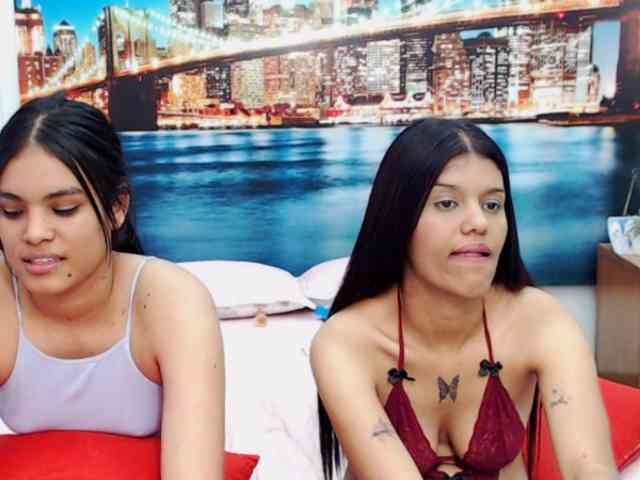 KendraAndMishel webcam