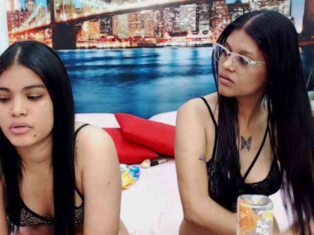 KendraAndMishel webcam
