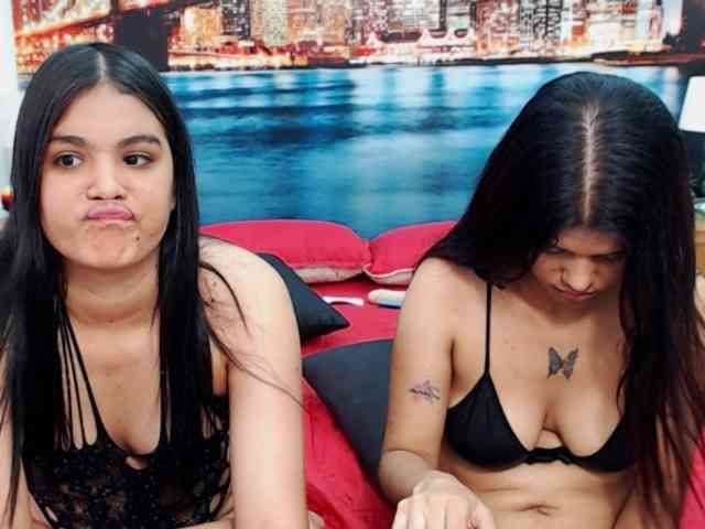 KendraAndMishel webcam