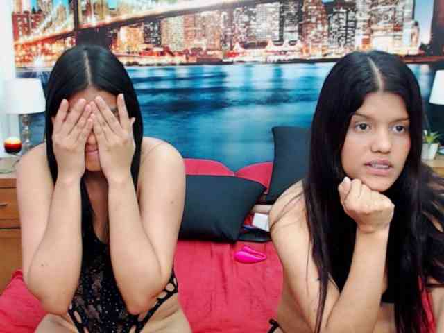 KendraAndMishel webcam