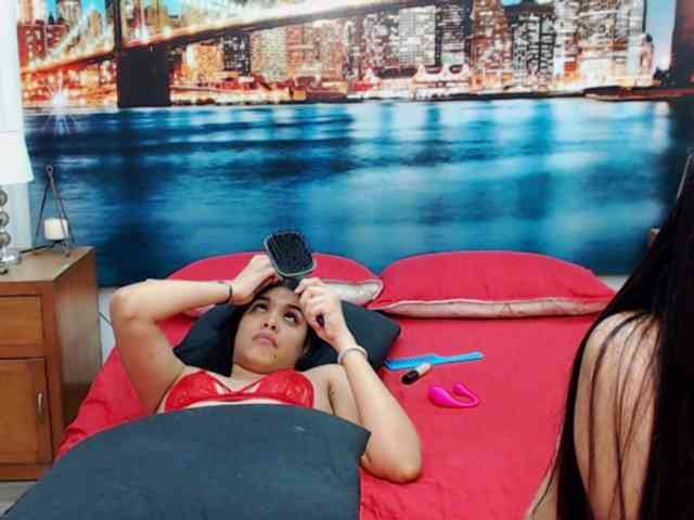 cam adult KendraAndMishel