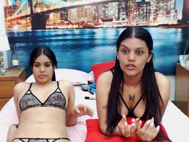 KendraAndMishel webcam