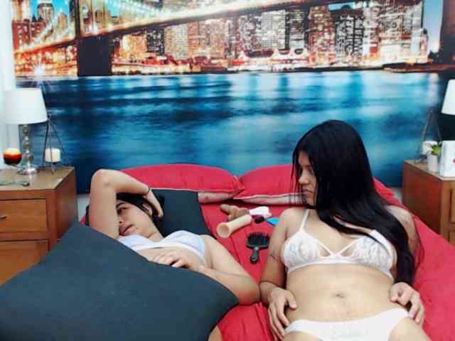 KendraAndMishel Live Webcam on BongaCams