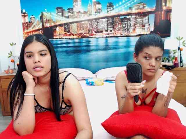 KendraAndMishel webcam