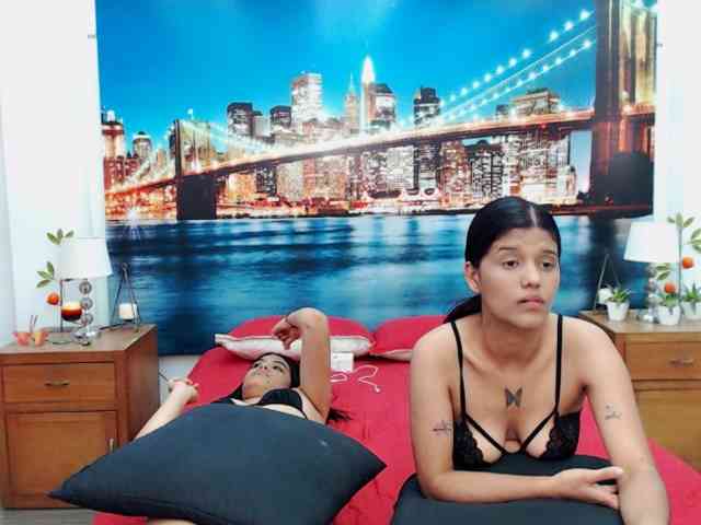 live sex room KendraAndMishel