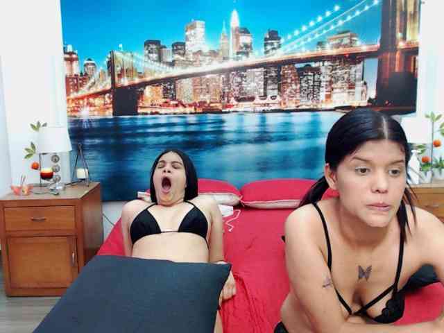 KendraAndMishel webcam