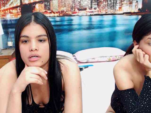 KendraAndMishel webcam