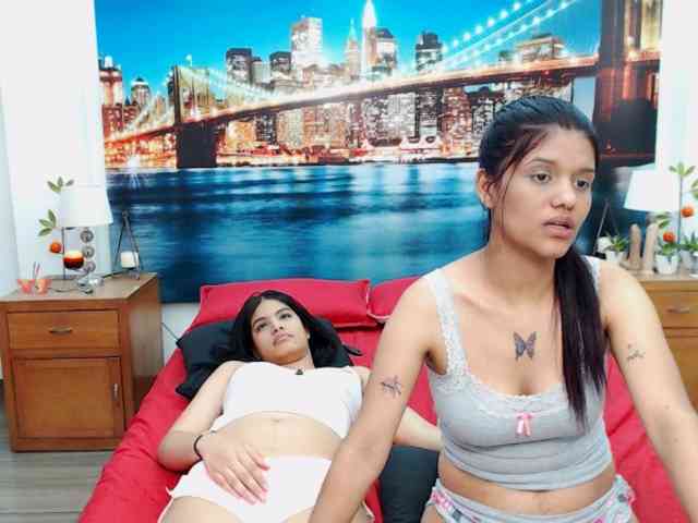 KendraAndMishel webcam