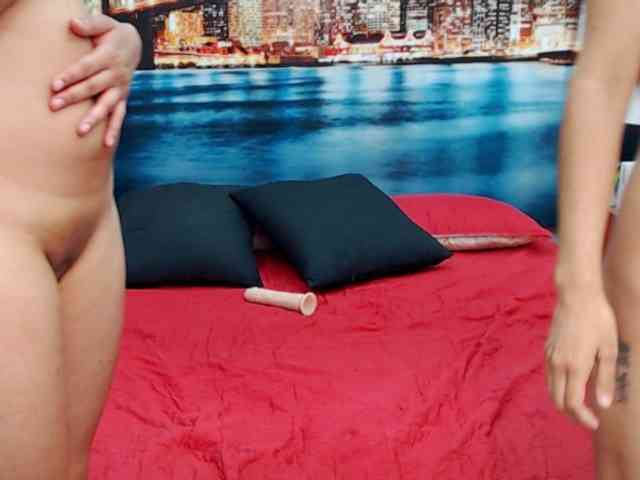 KendraAndMishel webcam