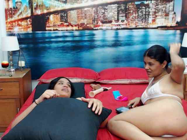 KendraAndMishel webcam