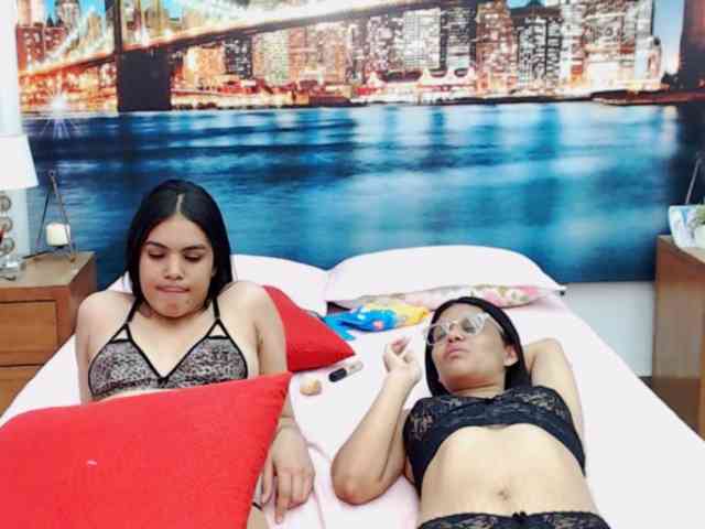 KendraAndMishel webcam