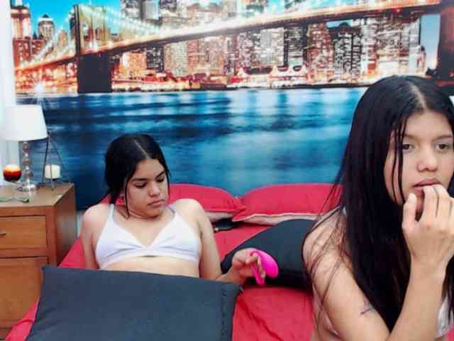 KendraAndMishel webcam