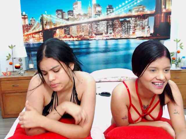 KendraAndMishel webcam