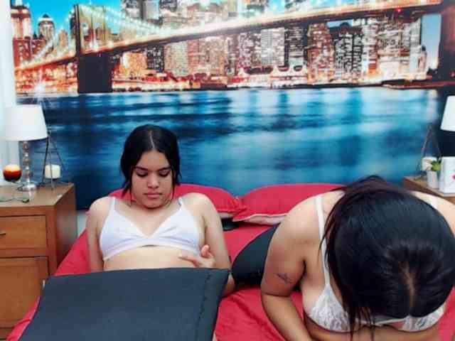 KendraAndMishel webcam