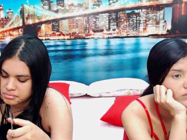 KendraAndMishel webcam