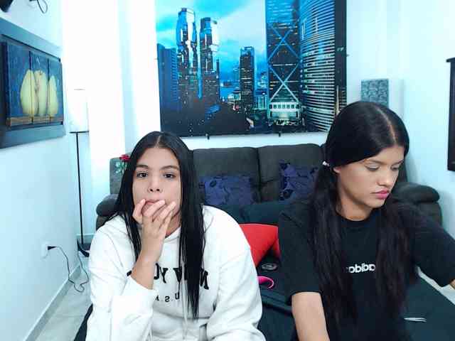 KendraAndMishel webcam