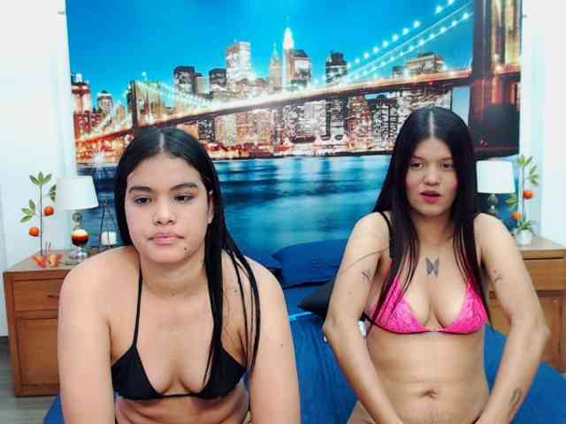KendraAndMishel webcam