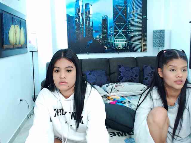 KendraAndMishel webcam