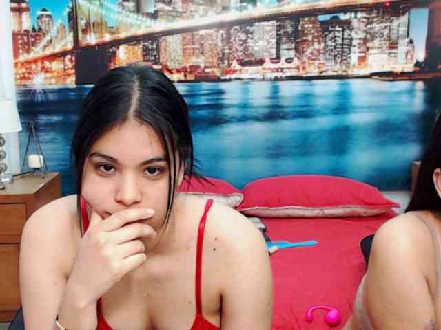 KendraAndMishel webcam