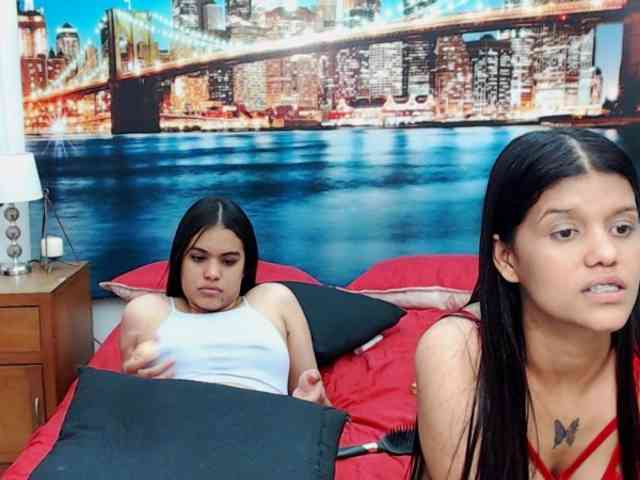KendraAndMishel webcam