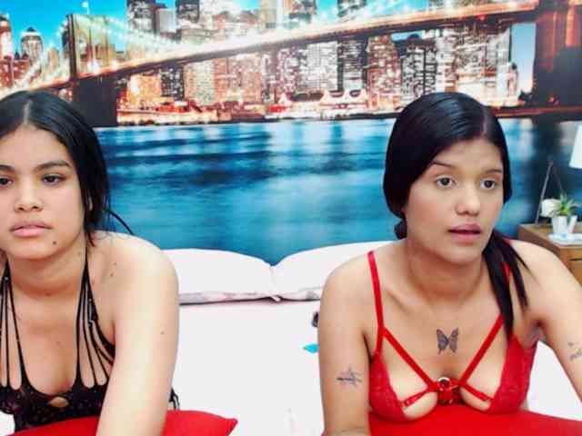 KendraAndMishel webcam