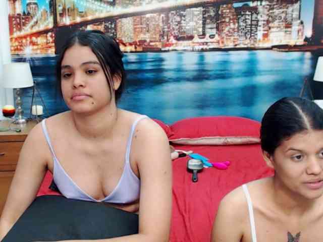 KendraAndMishel webcam
