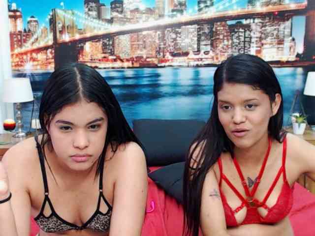 KendraAndMishel webcam